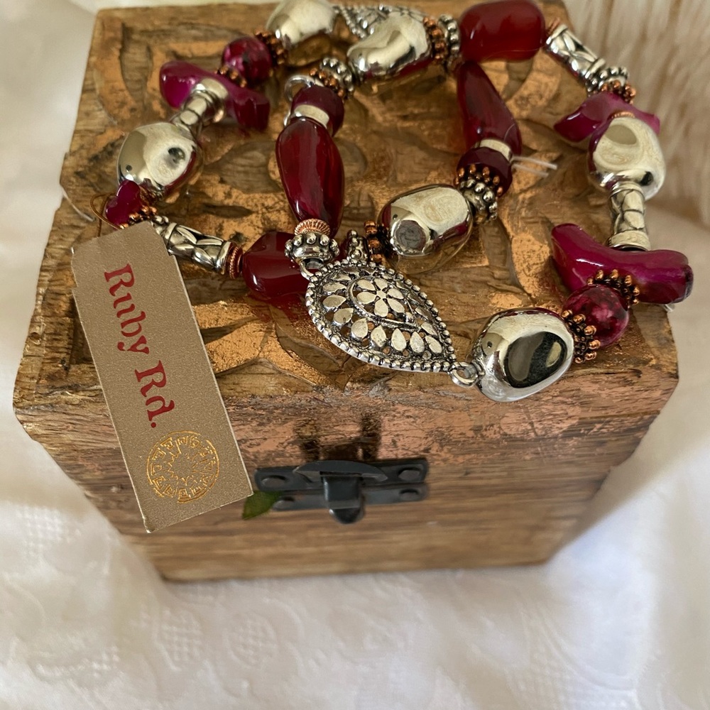 🆕Ruby Rd Beaded Bracelets - Picture 8 of 8